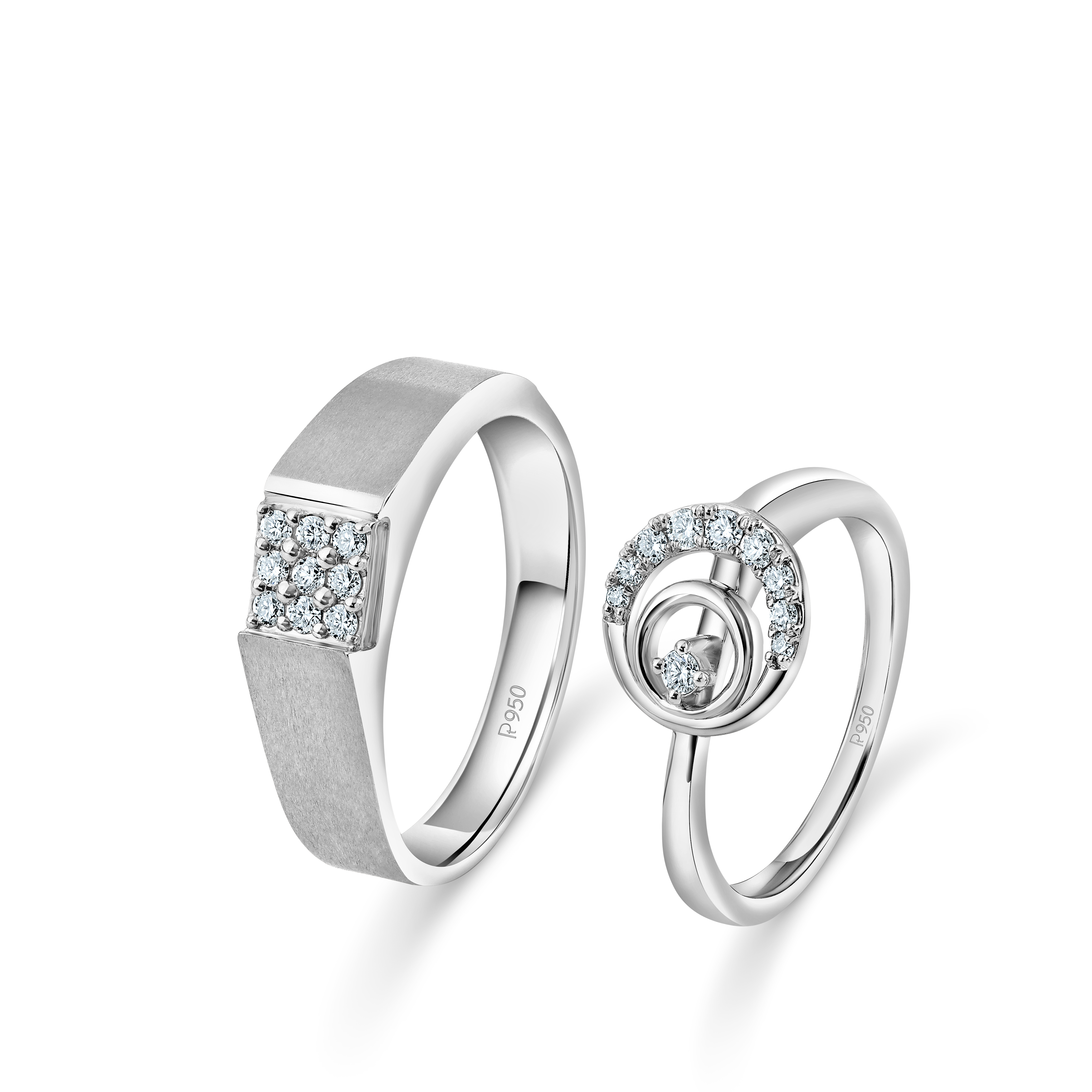 Chic Ridged Platinum and Diamond Ring