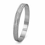 Load image into Gallery viewer, Broad Platinum Bangle with Princess cut Diamond-style JL PTB 311
