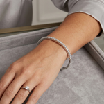 Load image into Gallery viewer, 7 Pointer Single Line Diamond Bangle in Platinum JL PTB 616
