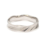 Load image into Gallery viewer, New Japanese Platinum Unisex Couple Rings JL PT 1154
