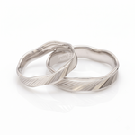 Load image into Gallery viewer, New Japanese Platinum Unisex Couple Rings JL PT 1154
