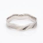 Load image into Gallery viewer, New Japanese Platinum Unisex Couple Rings JL PT 1154
