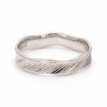 Load image into Gallery viewer, New Japanese Platinum Unisex Couple Rings JL PT 1154

