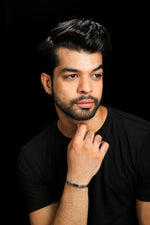 Load image into Gallery viewer, Punjabi Open Platinum Kada with Raised Center for Men JL PTB 817   Jewelove.US
