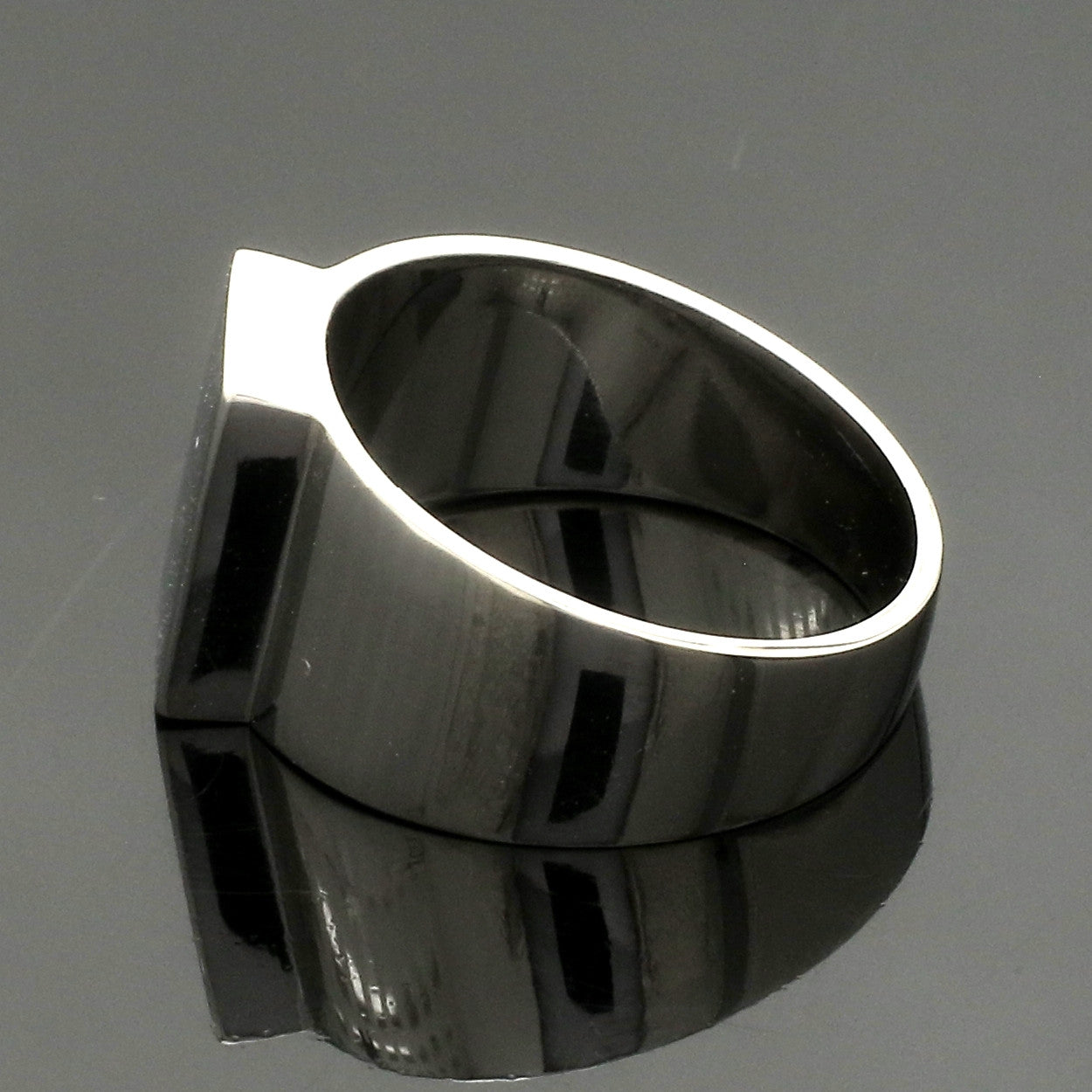 Plain Platinum Ring for Men JL PT 1387
