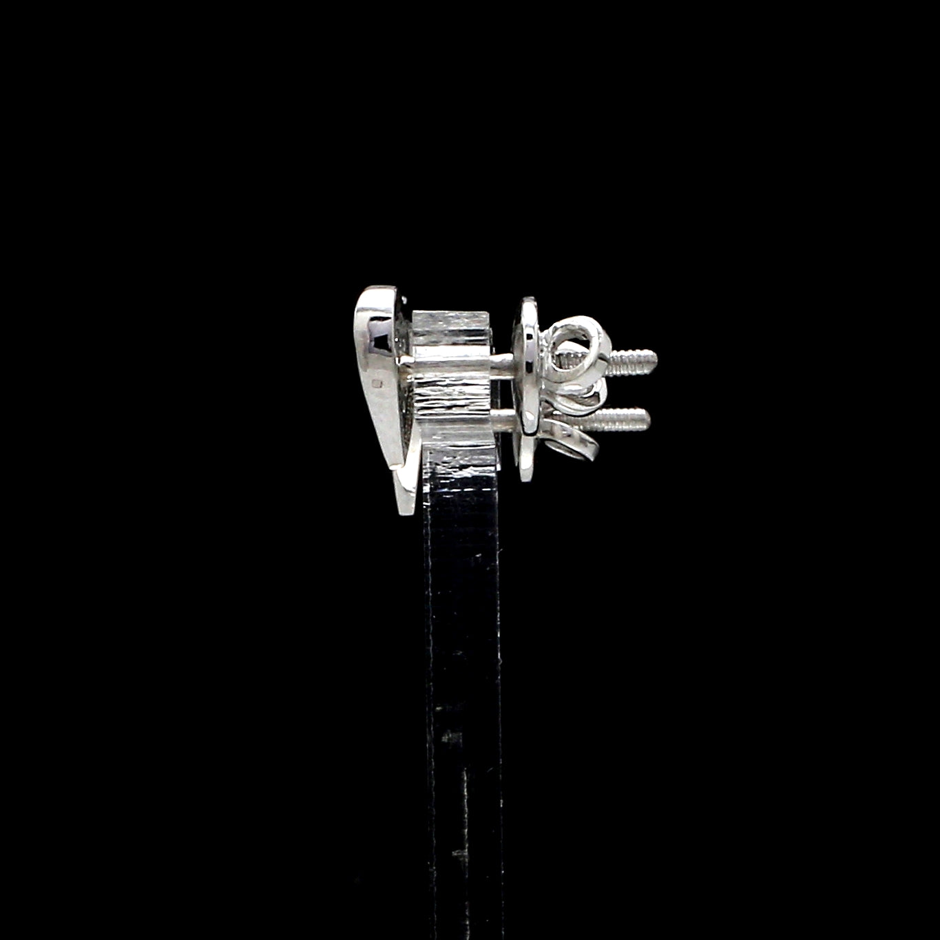 Evara Platinum Diamond Heart Earrings JL PT E 326   Jewelove.US