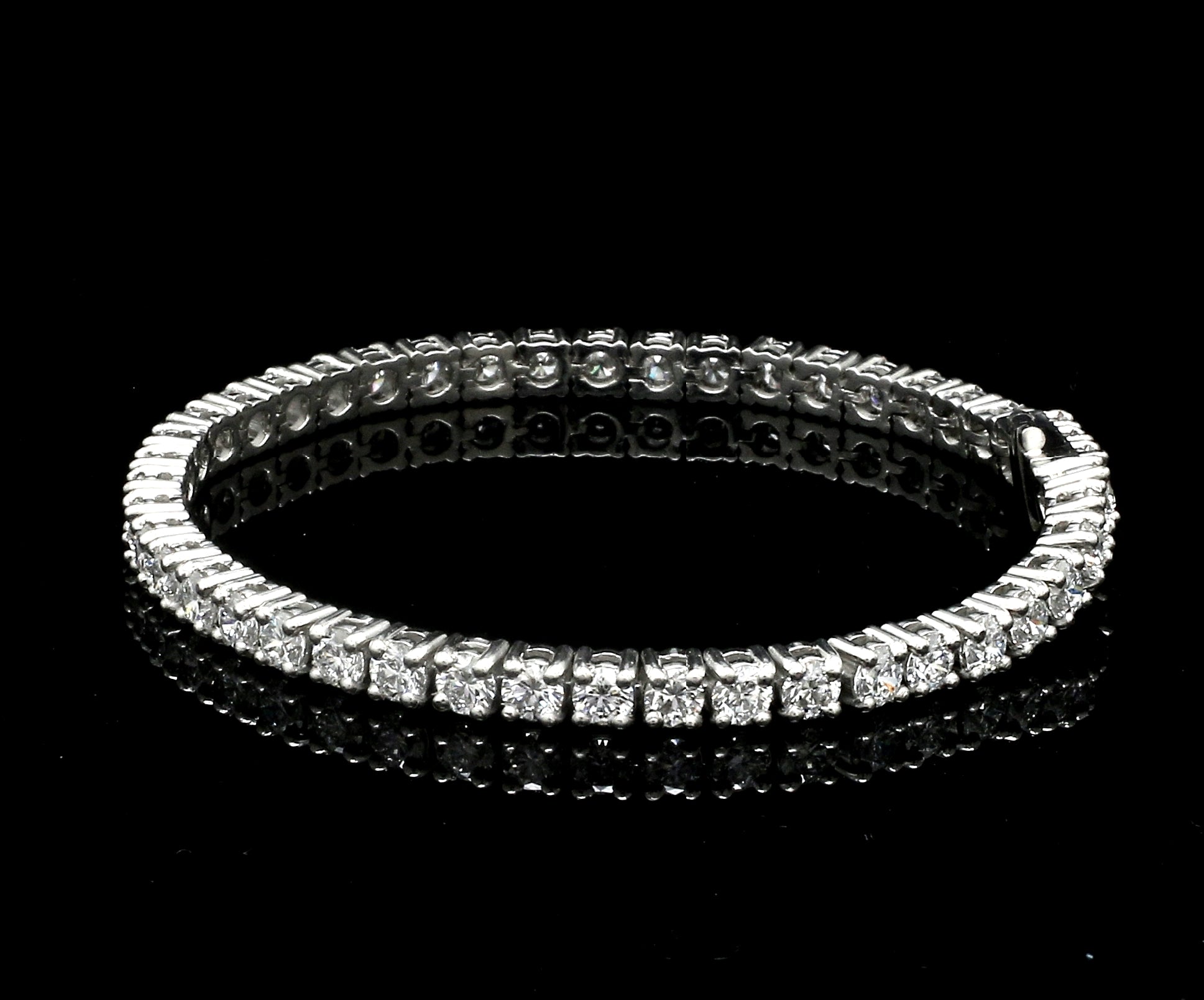15-Pointer Lab Grown Diamond Single Line Platinum Tennis Bracelet JL PTB LG 646-A