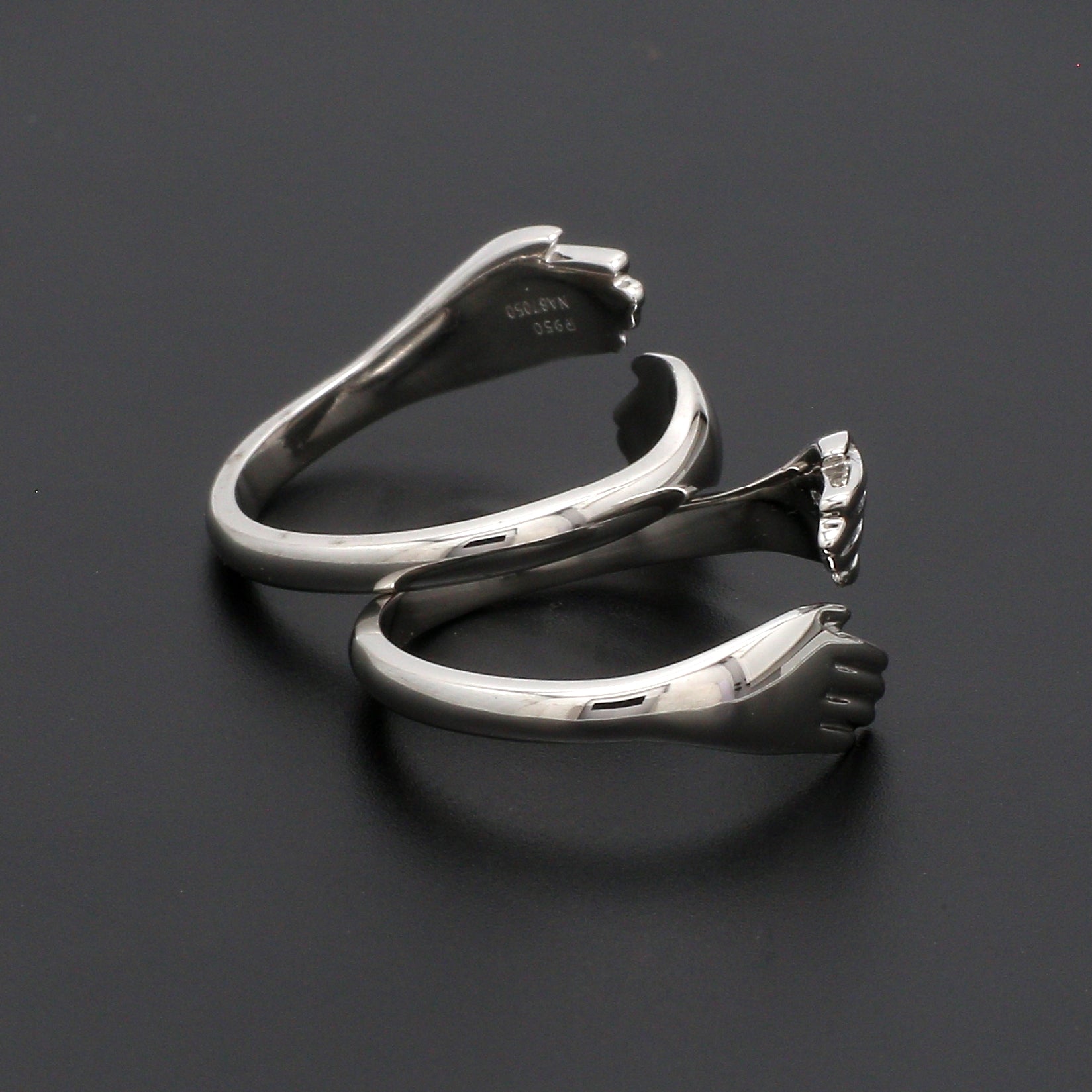 Platinum Hug Unisex Ring JL PT 938   Jewelove.US