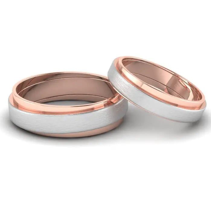 Trinity ring in gold, platinum and rose gold finish -