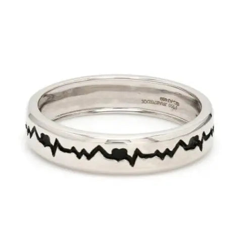 The Heartbeat Platinum Ring with Black Engraving JL PT 575   Jewelove.US