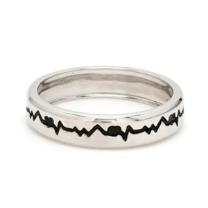 The Heartbeat Platinum Ring with Black Engraving JL PT 575   Jewelove.US