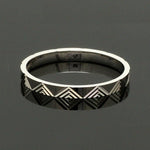 Load image into Gallery viewer, 2mm Designer Japanese Platinum Women&#39;s Ring JL PT 1340
