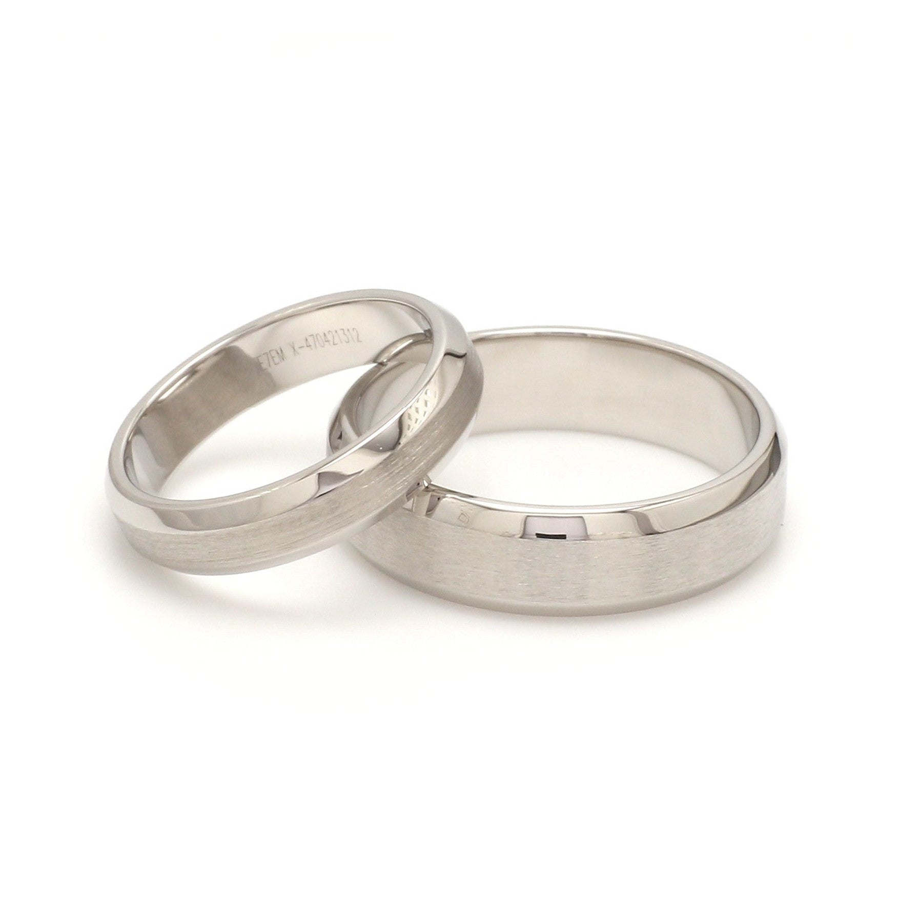 Beveled Edges Plain Platinum Couple Ring JL PT 616 - A Solid