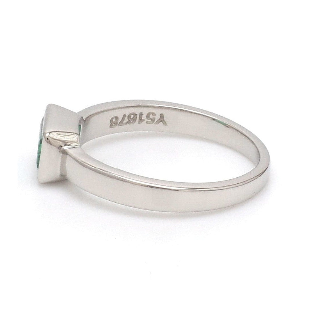 Platinum Ring with Emerald JL PT 1309