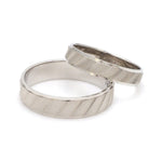 Load image into Gallery viewer, Designer Plain Platinum Love Bands with Unique Slanting Texture JL PT 1108
