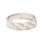 Load image into Gallery viewer, Designer Platinum Love Bands JL PT 615
