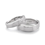 Load image into Gallery viewer, Platinum Love Bands with a Twist JL PT 111
