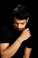 Load image into Gallery viewer, Unique Japanese Platinum Bracelet JL PTB 739
