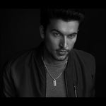 Load image into Gallery viewer, Men of Platinum | Arrow Pendant for Men with a Touch of Rose Gold JL PT P 192
