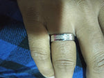 Load image into Gallery viewer, Plain Platinum Hammered Band JL PT 949
